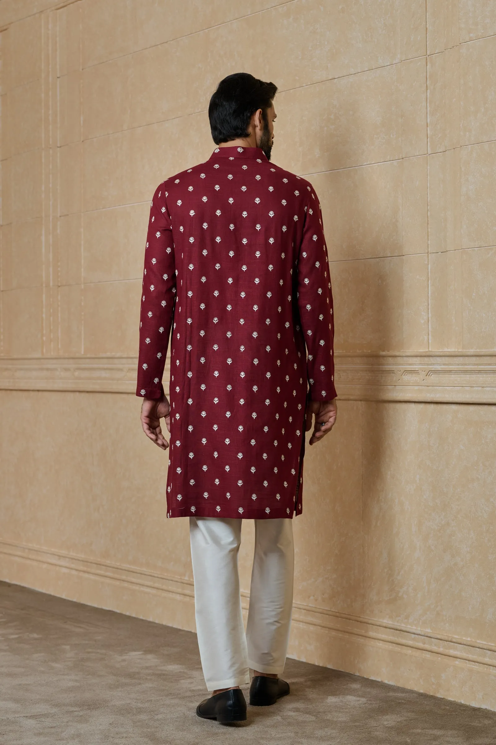 Butti Embroidered Kurta Set