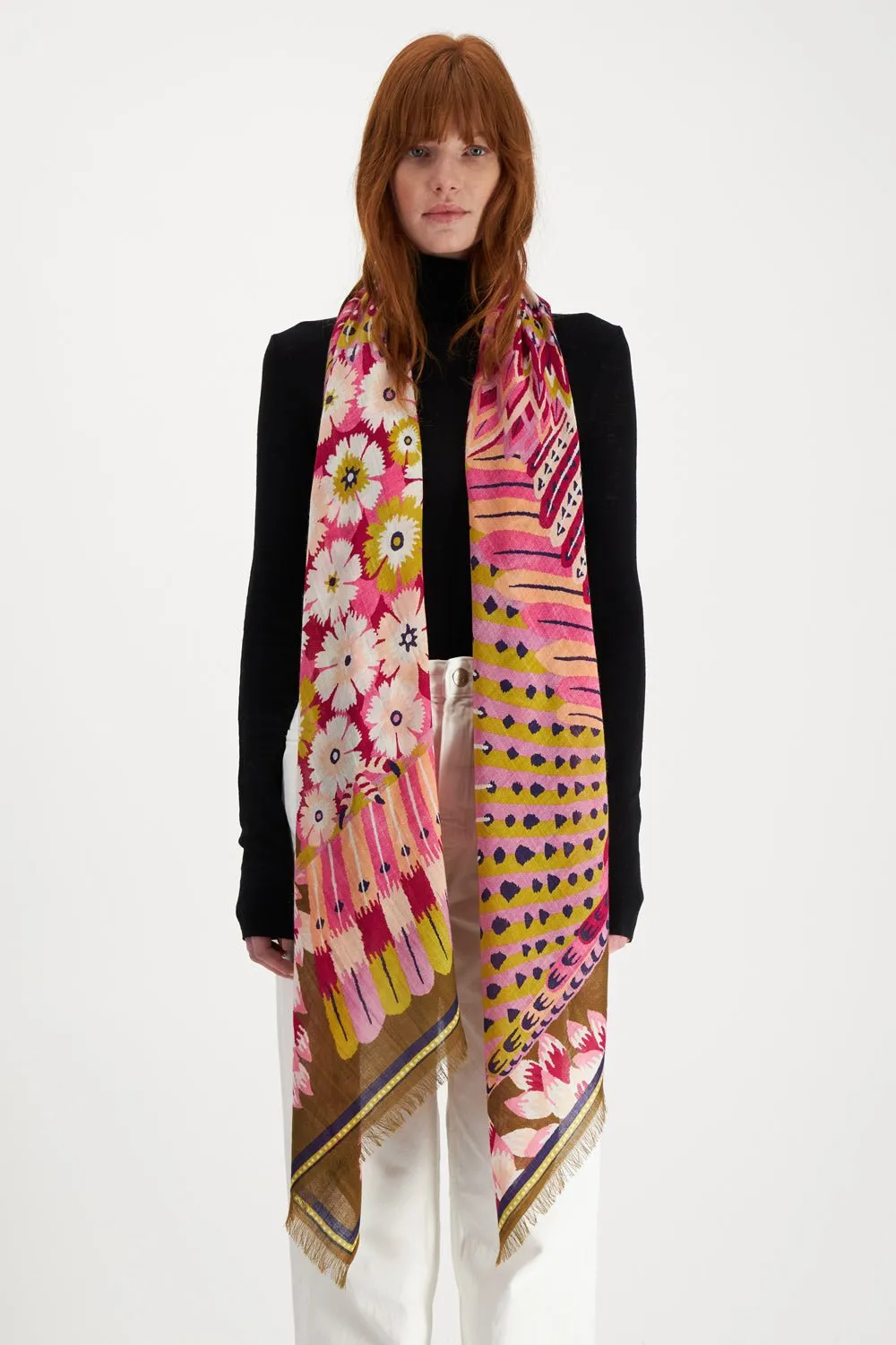 INOUI EDITIONS - 100 Hulule Scarf in Fuchsia